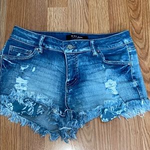 Distressed shorts